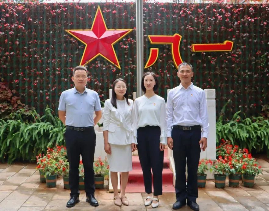 1755052491906884.jpg 87c8407c2a15e478975aad3a598fc2b5.jpg